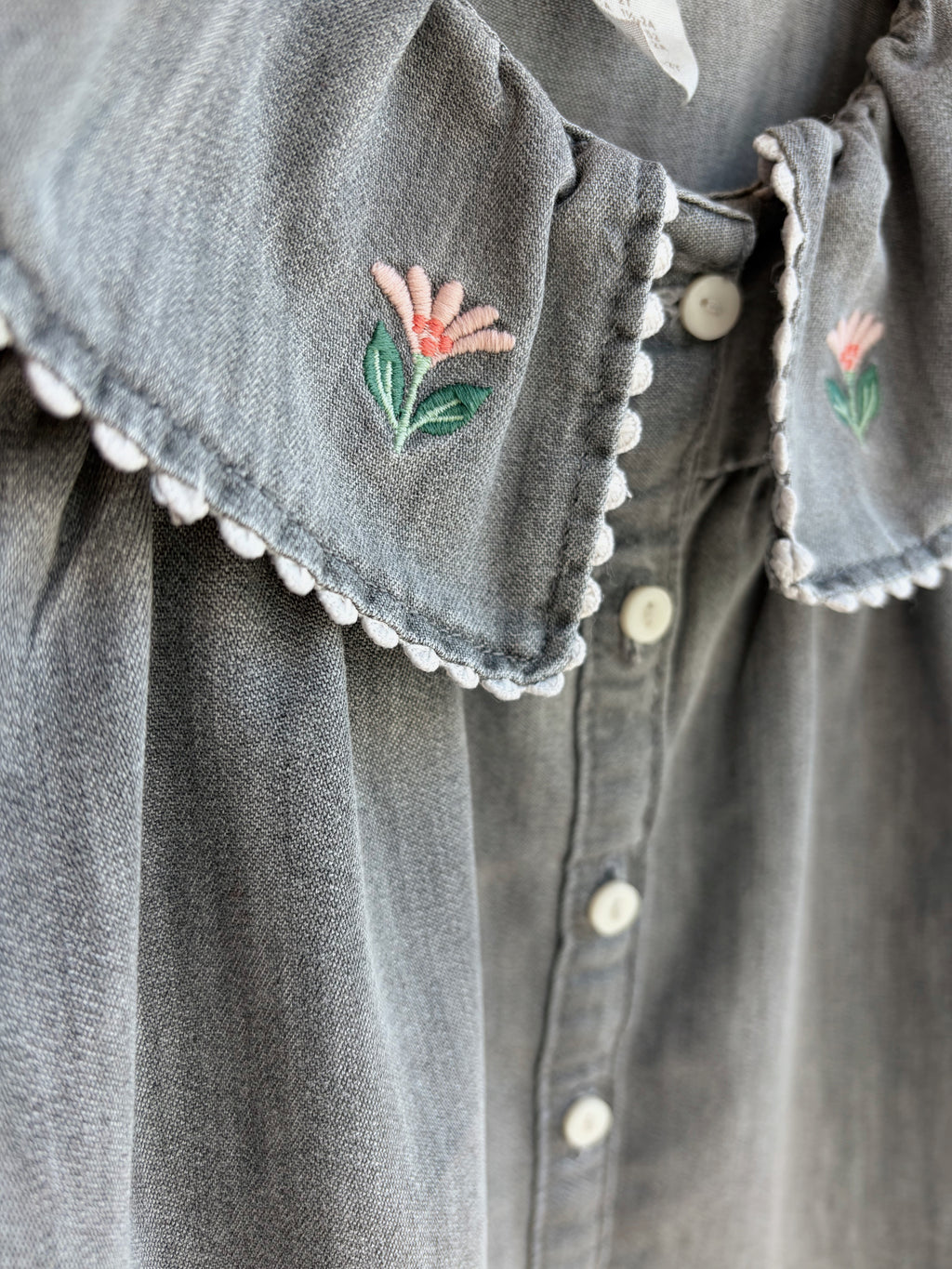 Blouse col brodé – H&M
