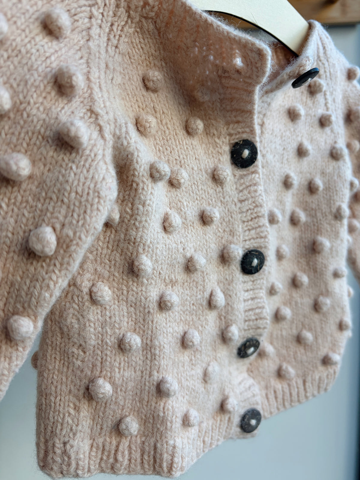 Gilet en maille beige – Shirley Bredal