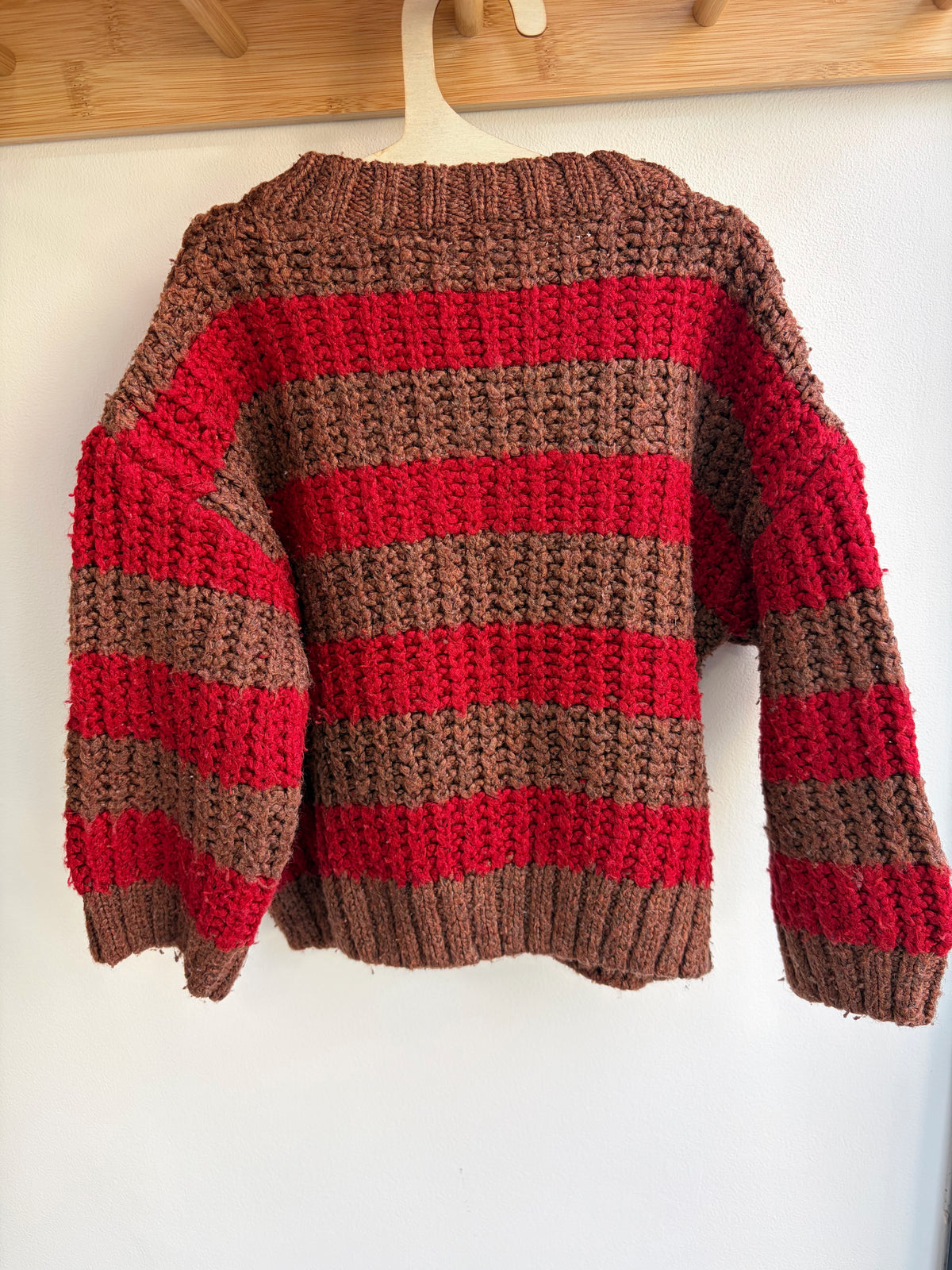 Pull rayé chocolat et rouge – Zara