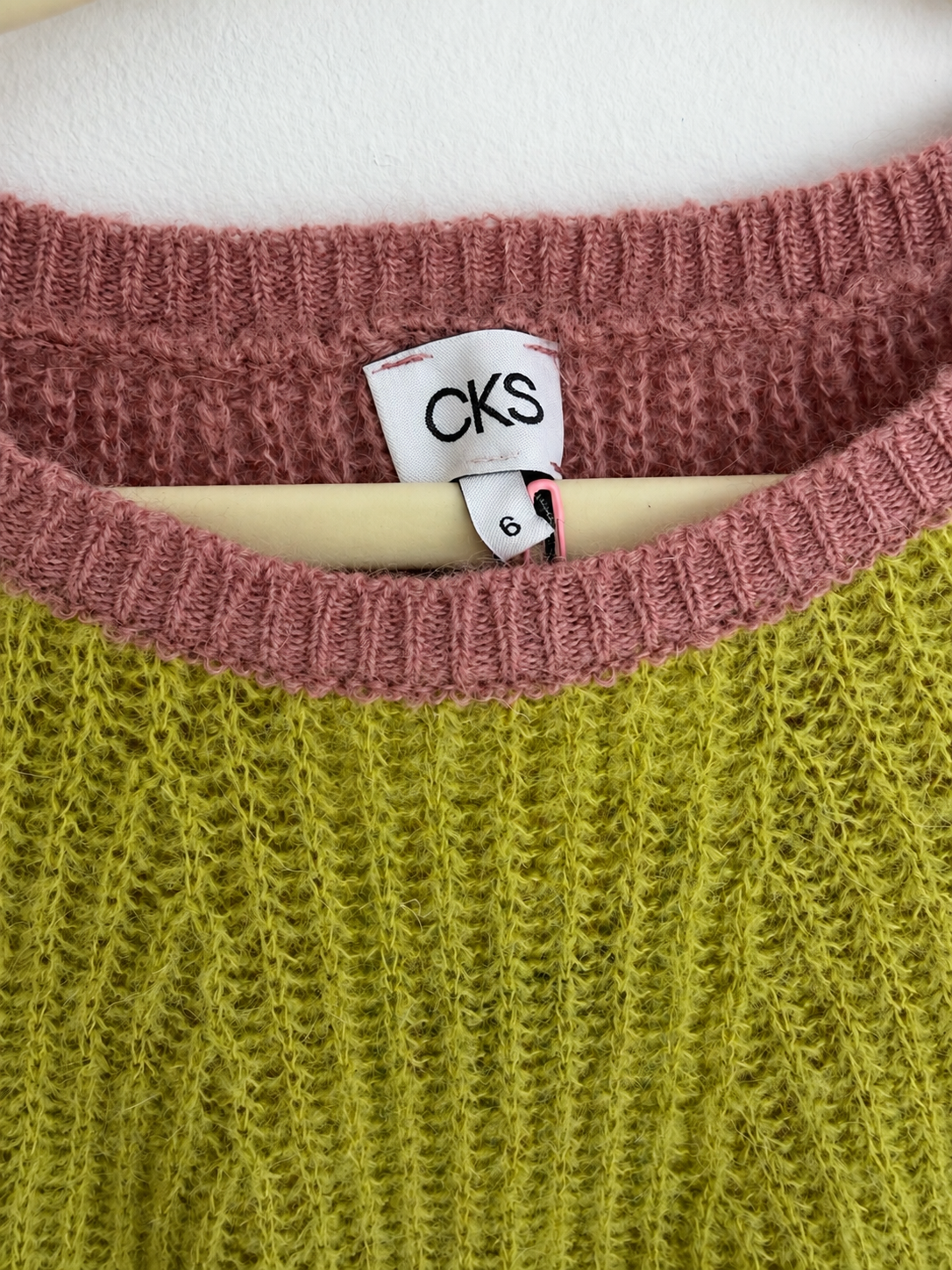 Pull en maille rose et vert – CKS