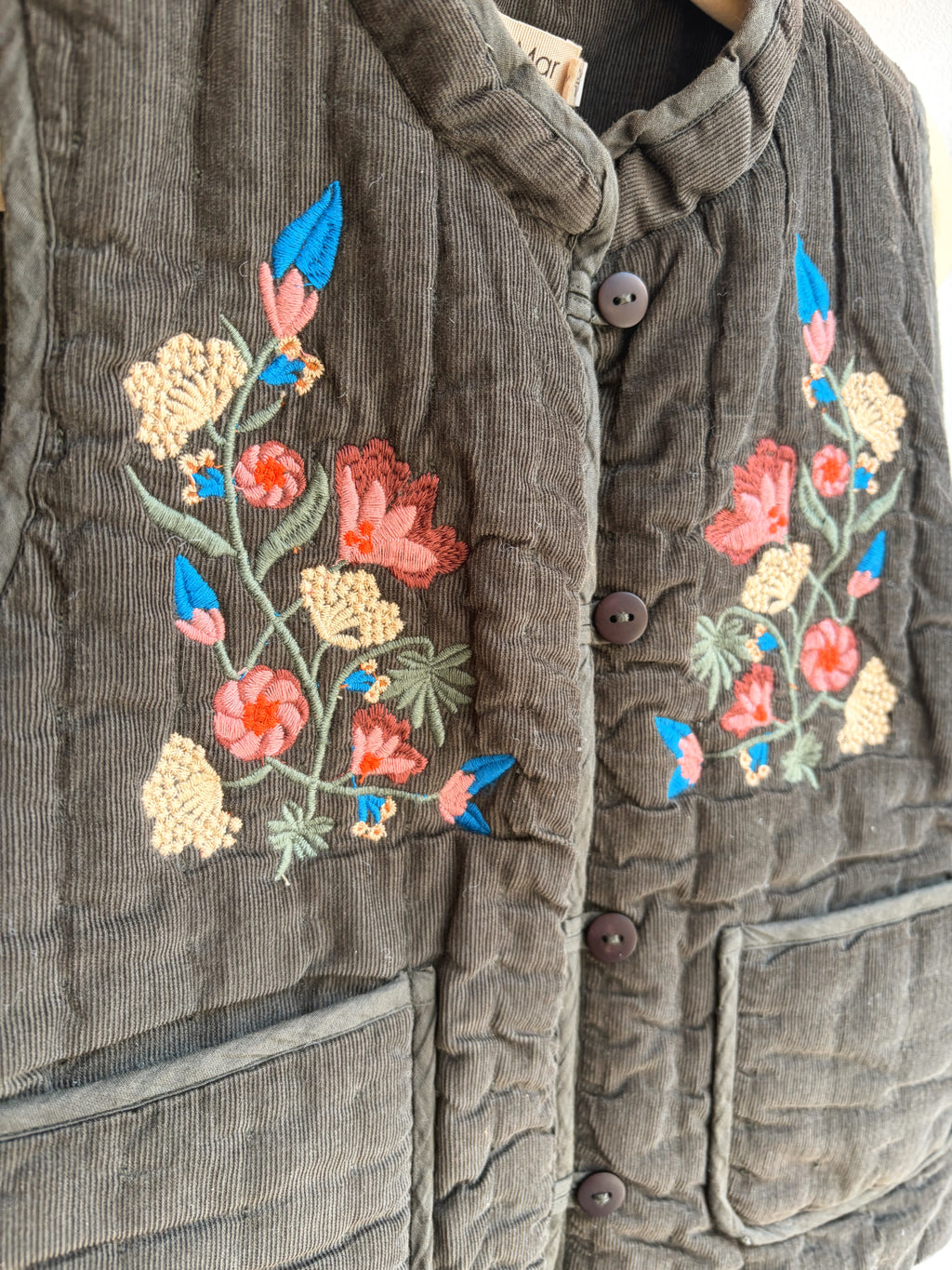 Veste sans manches matelassée brodée – MarMar Copenhagen