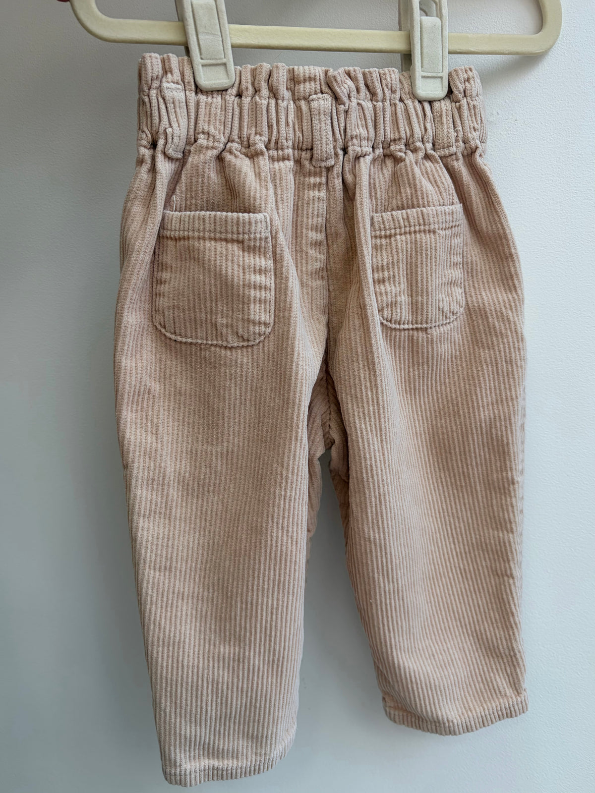 Pantalon en velours côtelé beige – Kiabi