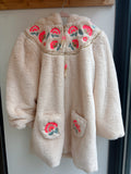 Manteau brodé effet fourrure – Louise Misha