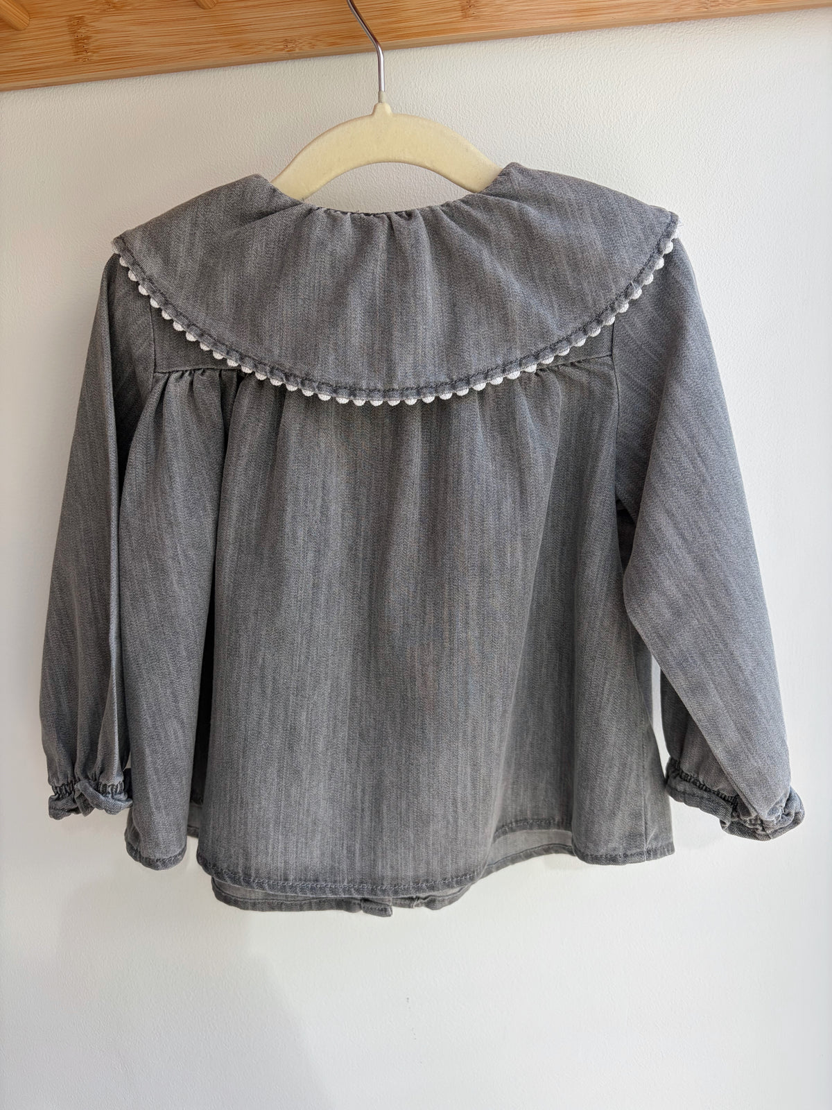Blouse col brodé – H&M