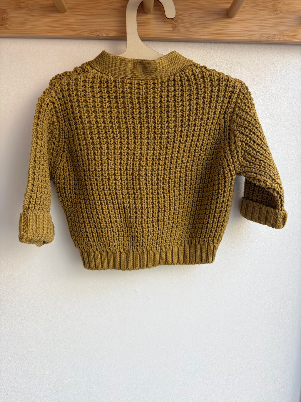 Gilet moutarde – Prénatal