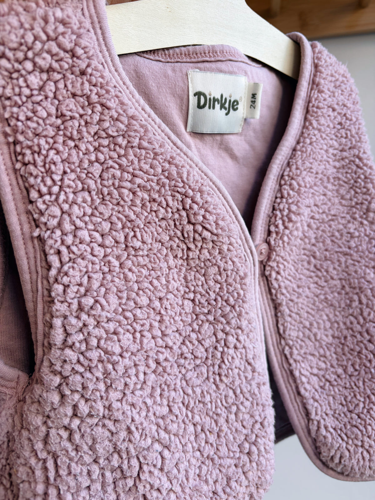 Gilet sans manches rose – Dirkje